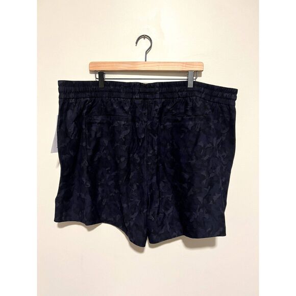 NWT Athleta Camo Farallon Shorts Drawstring Pull On Navy Blue Plus Size 24 - Picture 12 of 14